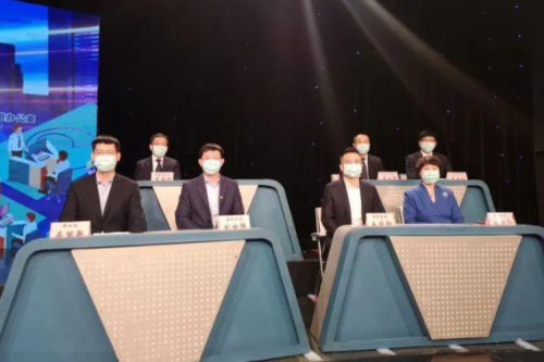 尊龙凯时一人生就是博官网电气亮相“东盛行动云聘会” 赵晓红总裁应邀接受现场采访并回覆求职者提问 
