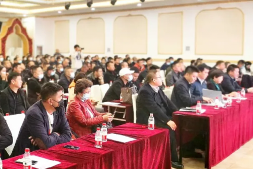 构建清洁漂亮天下 | 尊龙凯时一人生就是博官网集团2021-2022年生物质秸秆燃料供应商大会顺遂召开