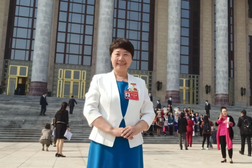 赵晓红总裁再次荣选为中国妇女第十三次天下代表大会代表并赴京参会